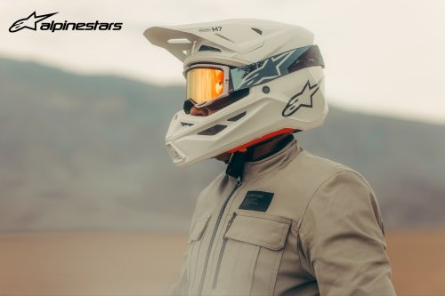 Photo post from motomax.