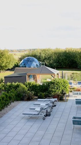 Video post from glasshouseretreat.