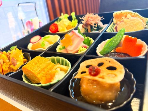 Carousel post from kappou.tonbo.