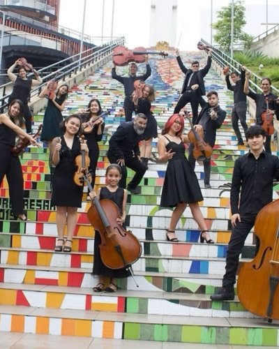 Carousel post from saeslions.