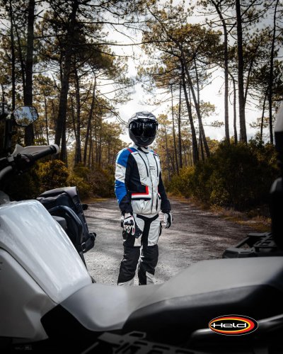 Photo post from motomax.