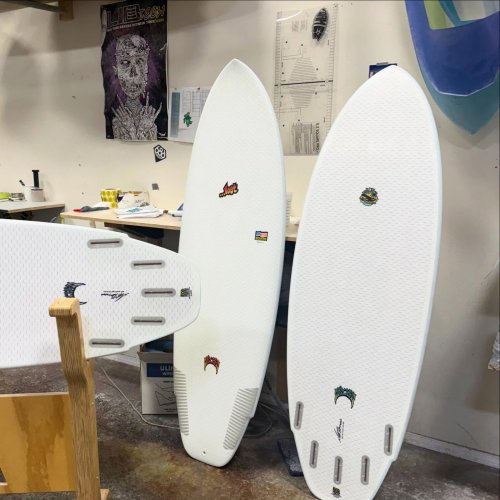 Carousel post from libtechsurf.