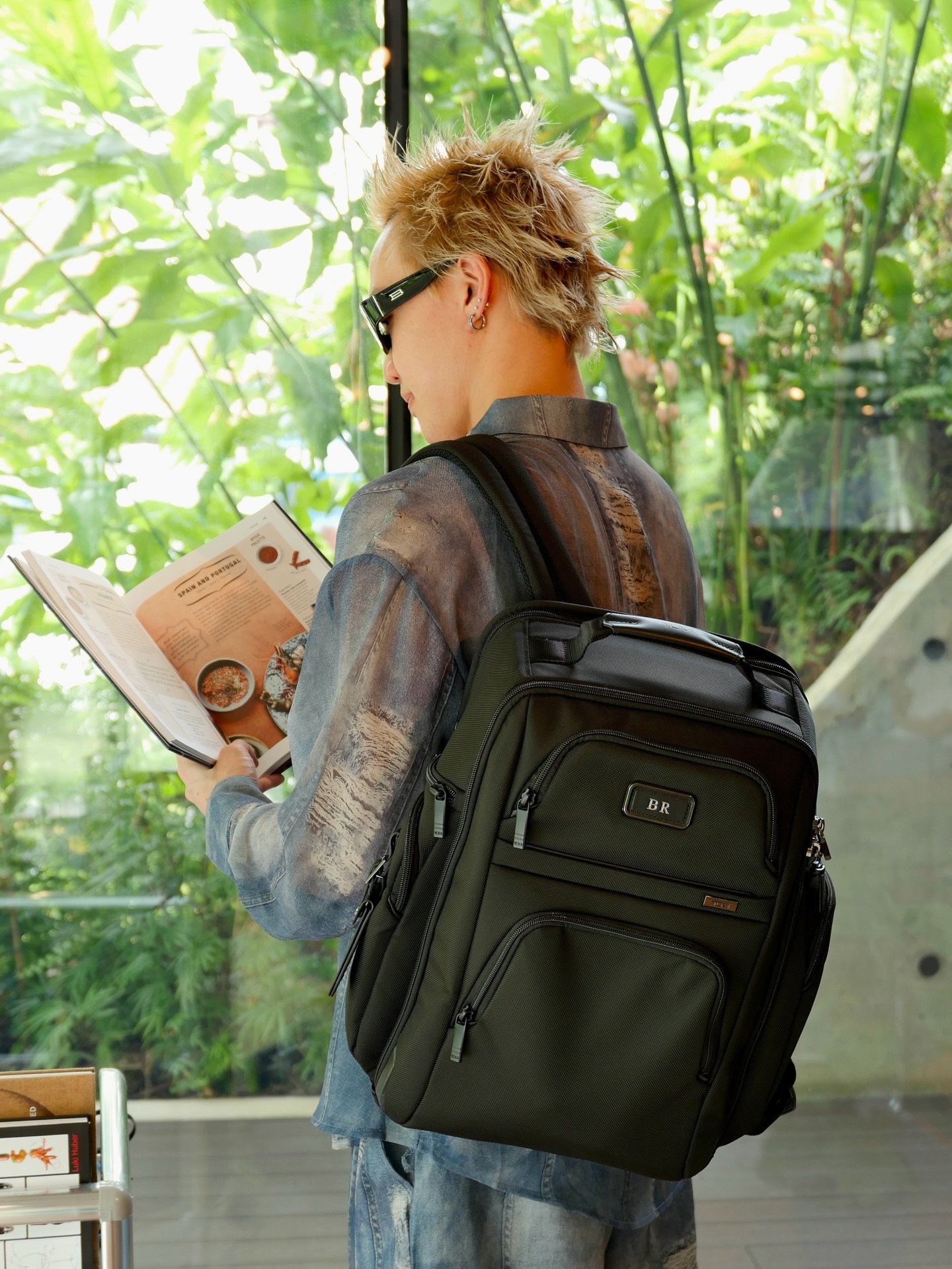 TUMI Alpha Collection – Premium Backpacks, Luggage & Briefcases