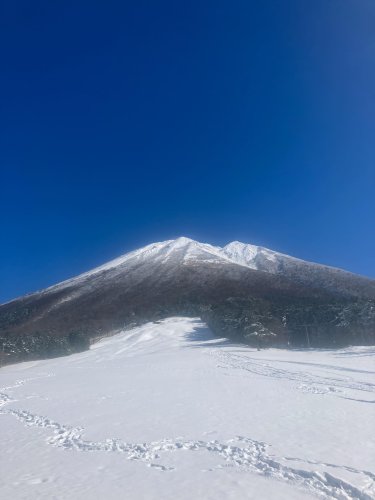 Carousel post from masumizutenkuu.