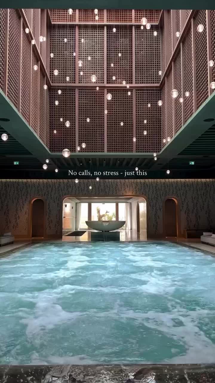 Video post from bluesky.escapes.