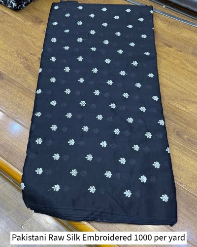 Carousel post from akbar_fabrics_.