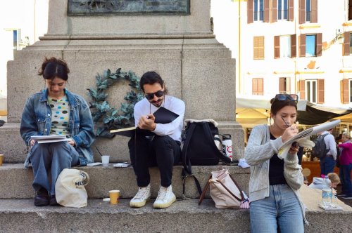 Carousel post from aur_arts.