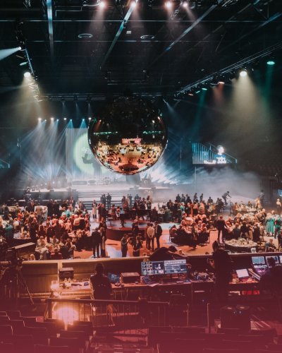 Carousel post from prgbelgium.