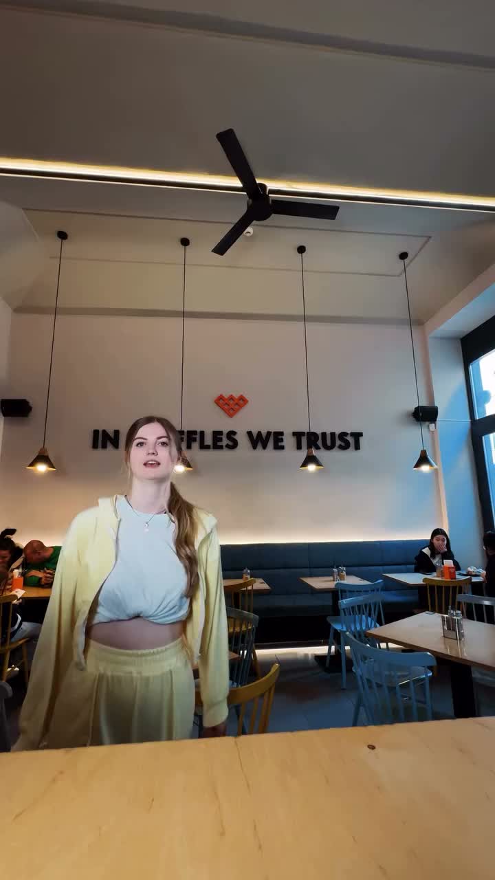 Video post from coffeeandwafflescz.