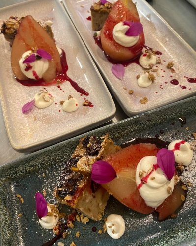 Carousel post from miditreizepontarlier.