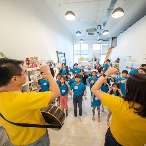 Carousel post from thetreasureboxsg.