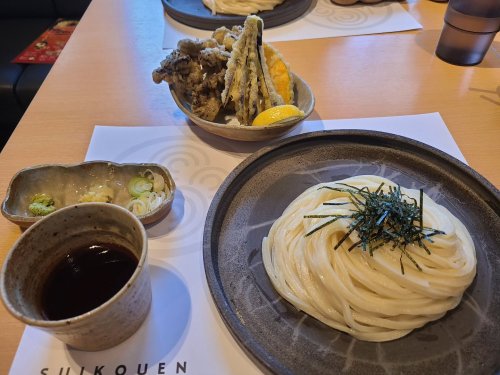 Photo post from makkanimoeruanotetsuni.