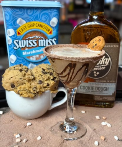 Photo post from laurasbarandgrill.