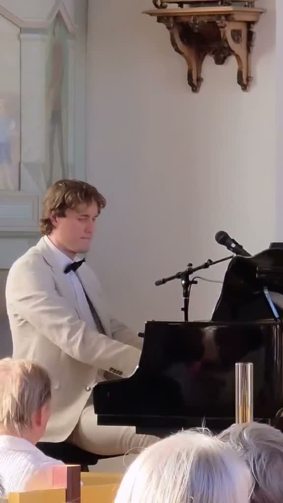 Video post from davidcarbe.