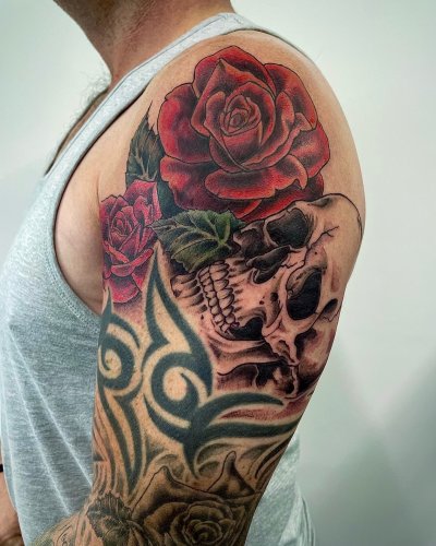 Photo post from lovetattoossandhurst.