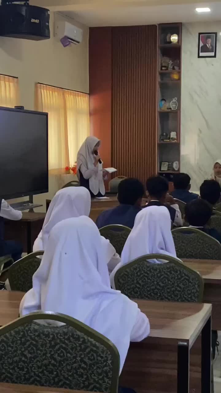 Video post from smpmalmujahidin.