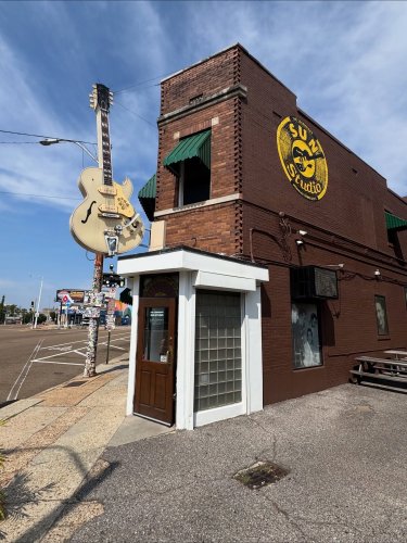 Carousel post from taucktravel.