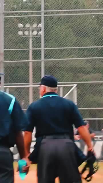 Video post from uscbsandsharks.