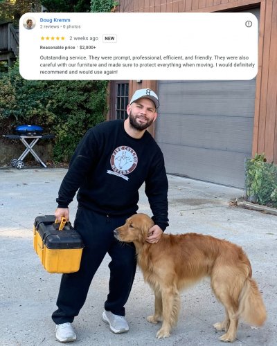 Carousel post from fivecollegemovers.