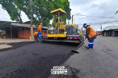 Carousel post from ananindeuapma.