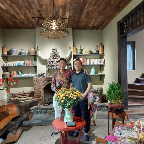 Carousel post from dc.artgallery.