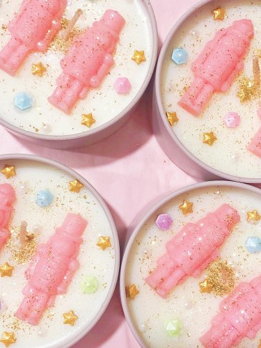 Carousel post from margaritabloom.