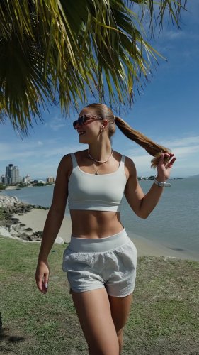 Video post from liveoficial.