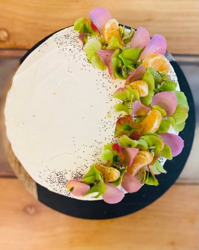 Carousel post from miditreizepontarlier.