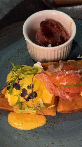 Video post from coffeeandwafflescz.