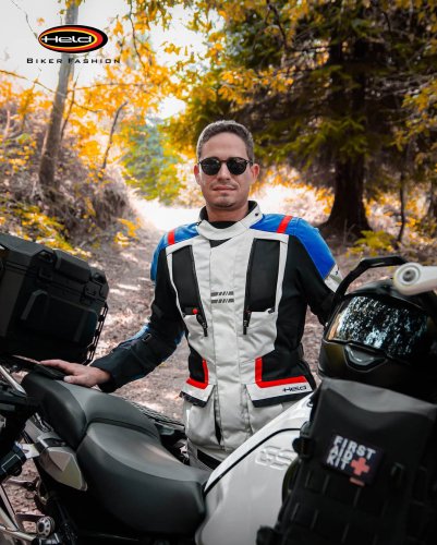 Photo post from motomax.