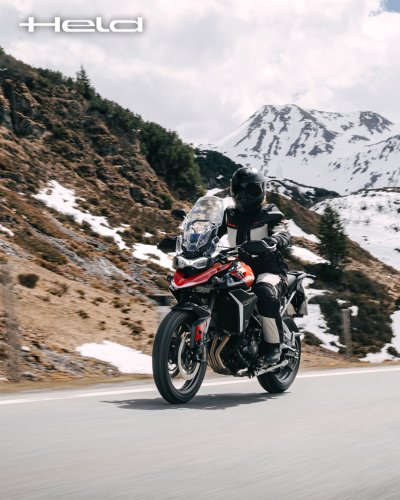 Photo post from motomax.