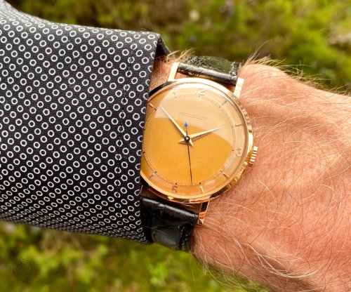 Carousel post from schoenesammleruhren.