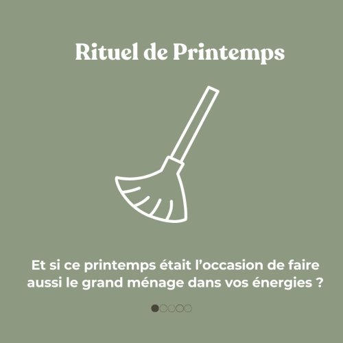 Carousel post from lemondemagiquedescristaux.