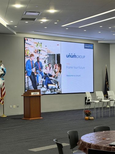 Carousel post from unumcareers.