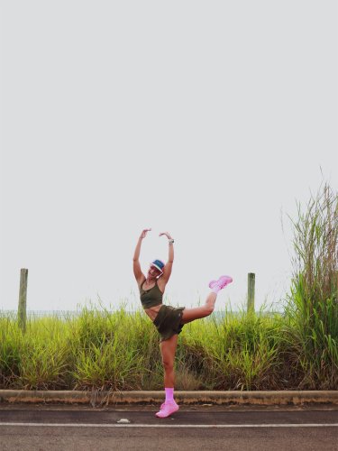 Carousel post from liveoficial.