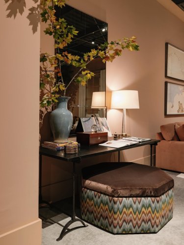 Carousel post from rowefinefurniture.