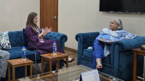 Carousel post from pakfightspolio.