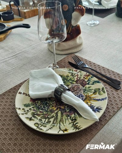 Photo post from fermakoficial.