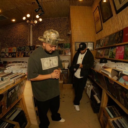 Carousel post from exclusive.fitted.