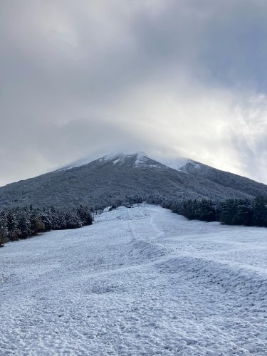 Carousel post from masumizutenkuu.