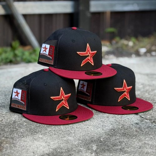 Carousel post from exclusive.fitted.