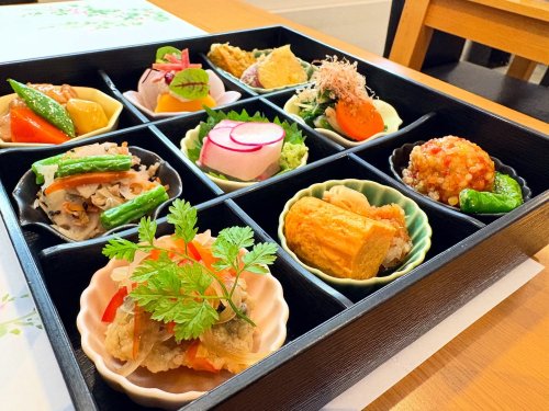 Carousel post from kappou.tonbo.