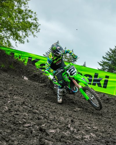 Carousel post from bertsmegamall.