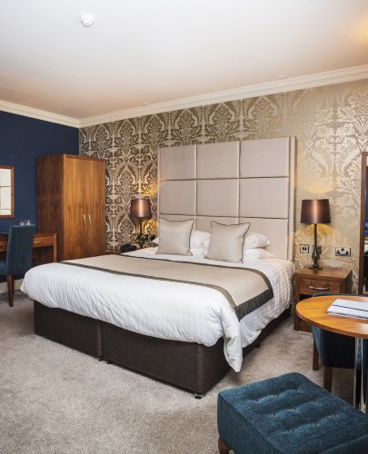 Photo post from themoathouse.