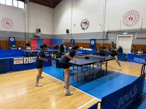 Carousel post from turkiyemasatenisifederasyonu.