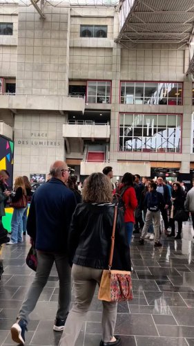 Video post from salonautolyon.