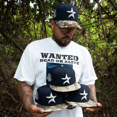 Carousel post from exclusive.fitted.