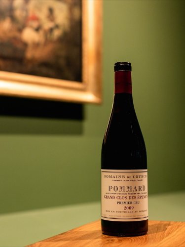 Carousel post from clubdvin.