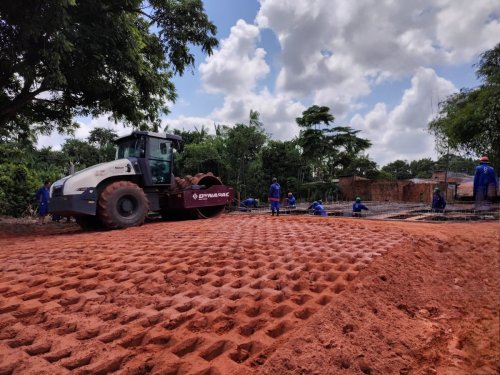 Carousel post from ananindeuapma.