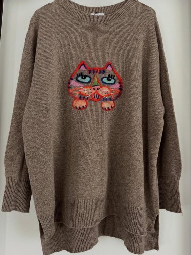 Carousel post from momotan.yo.